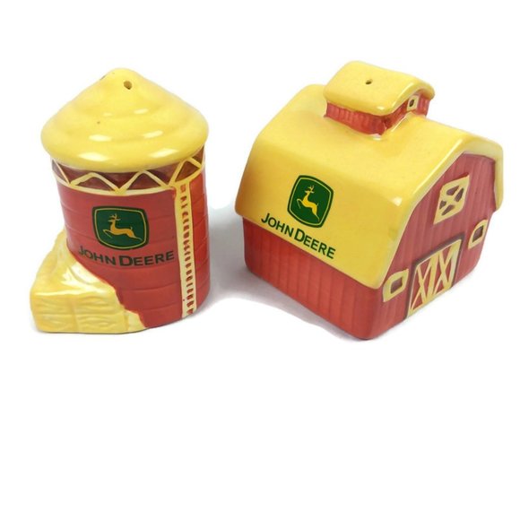 John Deere Farm Barn & Silo Ceramic Salt and Pepper Shakers Set - Picture 2 of 8